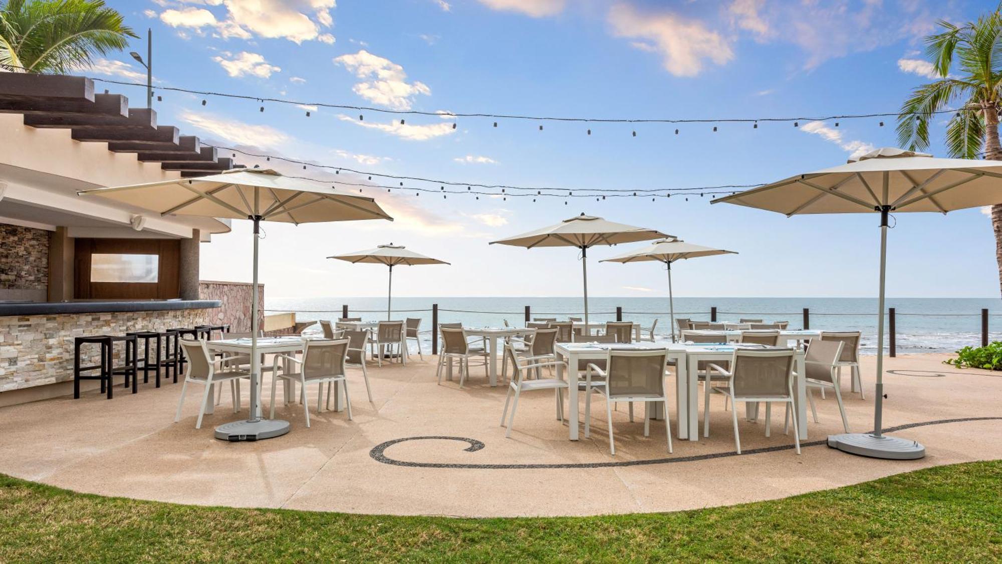 Park Royal Beach 马萨特兰 外观 照片